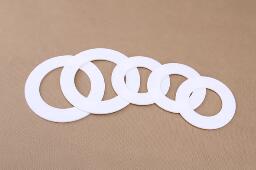 �P��������ܺ������ķ���ϩ�|Ƭ��ʹ�Å���